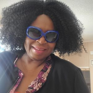 Meet your Posher, Franca